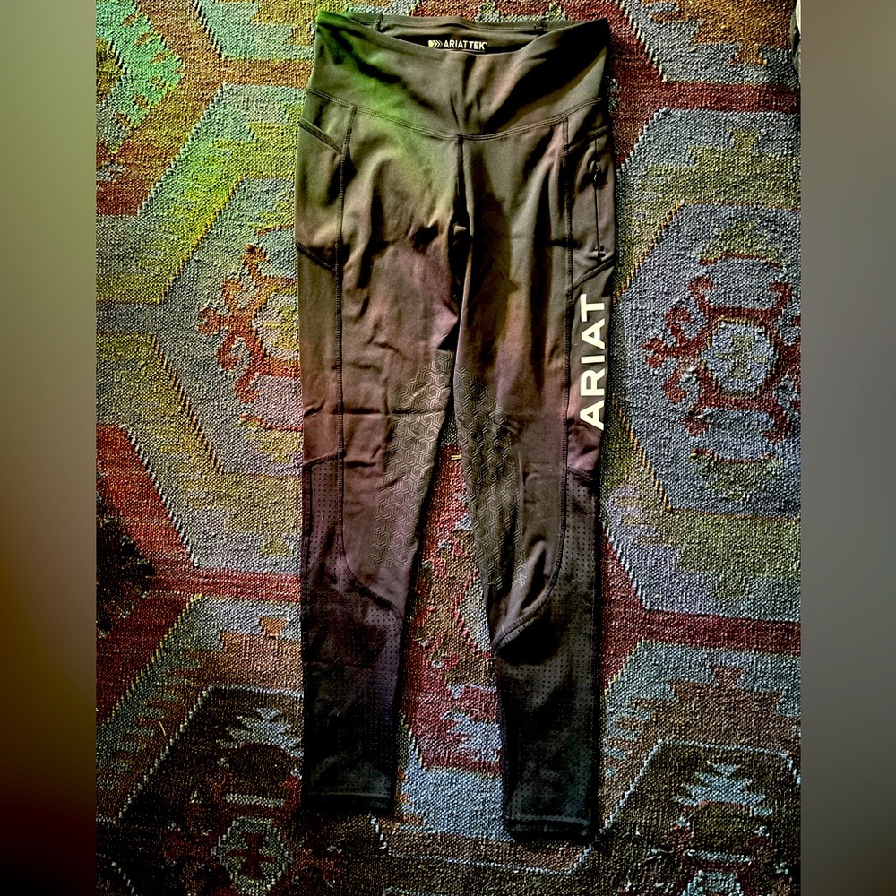 Ariat Women’s Half Seat Riding leggings size Small black